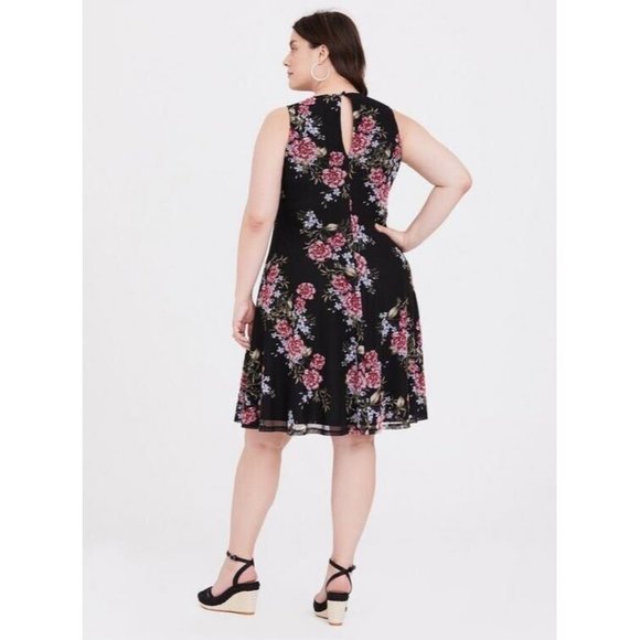 Torrid 2 Floral Mesh Lined Dress Stretch Plus 2X - Picture 2 of 11